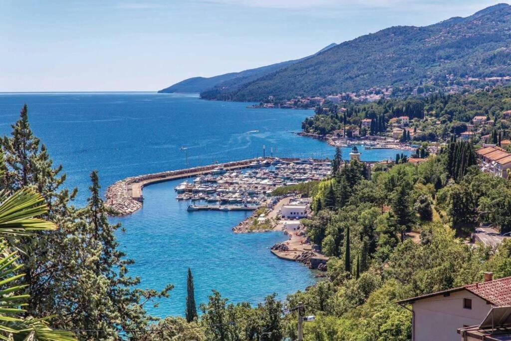 Breathtaking Sea View App For 2+1, Bbq ...... Leilighet Opatija Eksteriør bilde